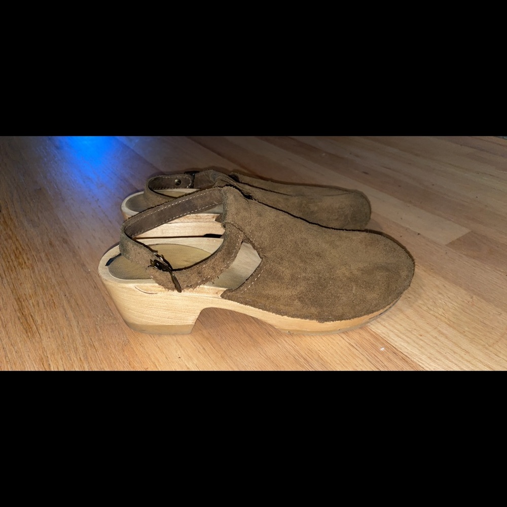 Sven wooden clogs
